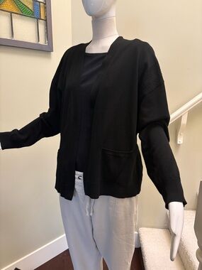 Classic Black Open-Front Cardigan Sweater Light for Summer Wear Sz XL Like New